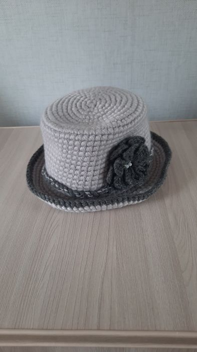 Шляпа вязанная кручком