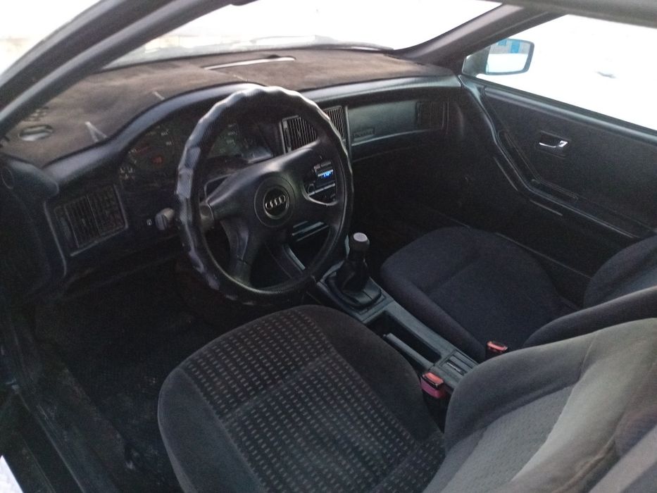 Продам Ауди 80 б4