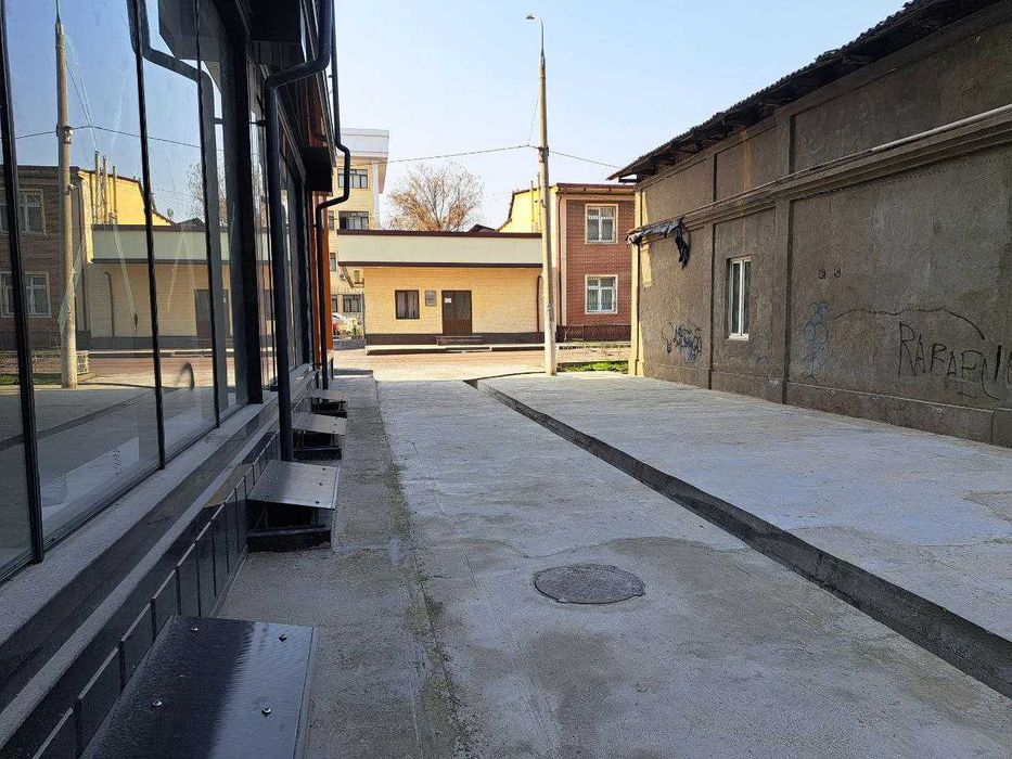 Продаётся Отдельно стоящее здание с парковкой — Чиланзар