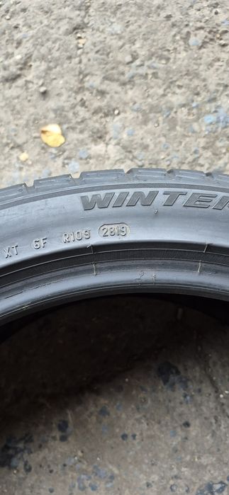 4 anvelope iarna Pirelli,fata 255/40/20,spate 285/35/20.Pretul este pe bucata.