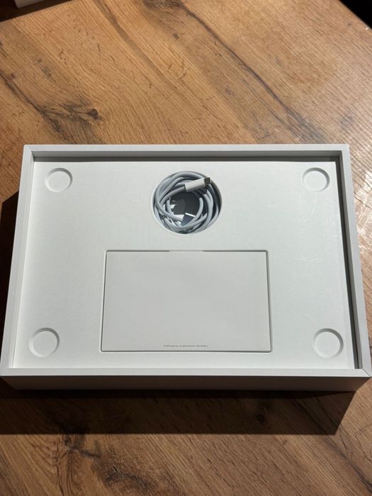 НОВЫЙ! Macbook Air M4 16/256