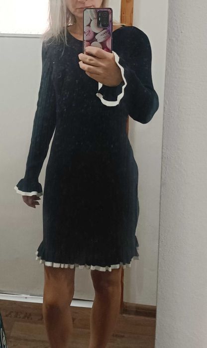 Елегантна черна рокля