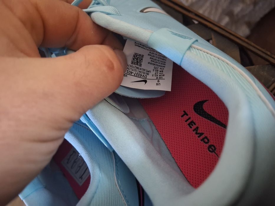 Ghete fotbal mărimea 42.5