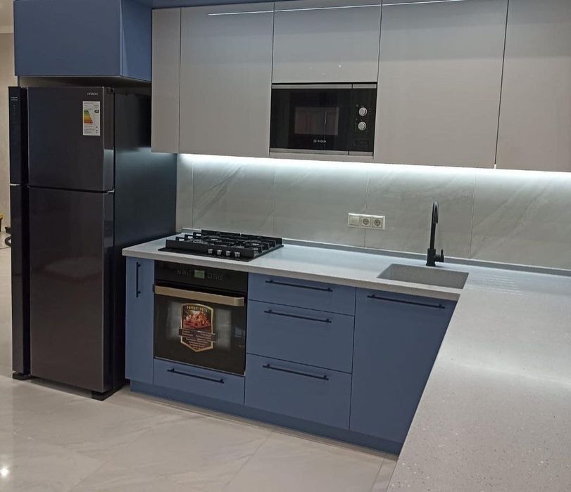 Stoleshnitsiya kuhinniy