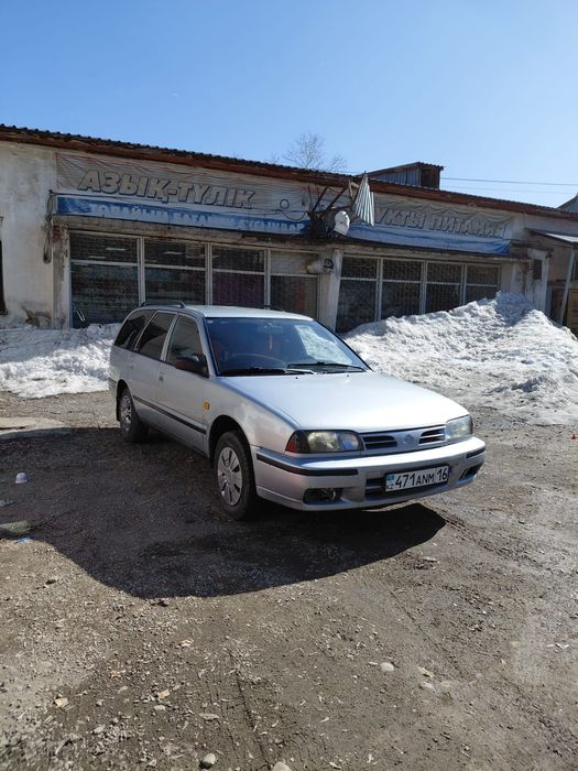 Машина nissan primera 95