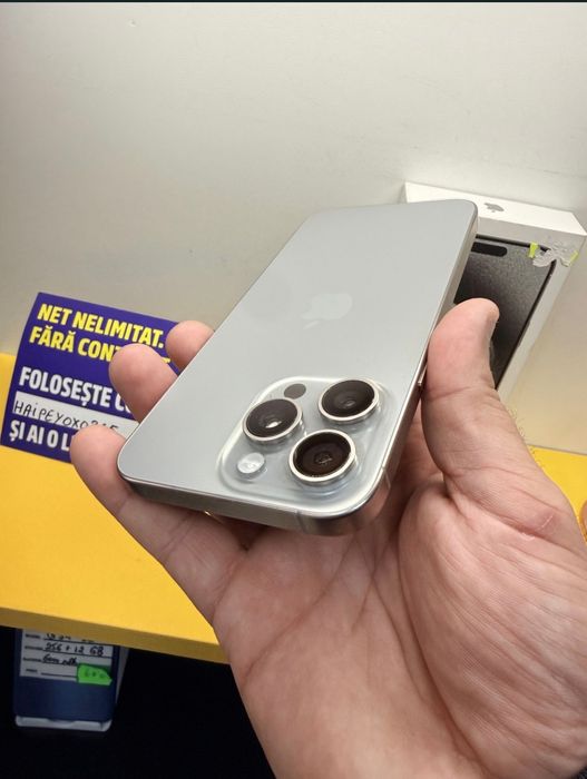 iPhone 15 Pro Max Natural Titanium