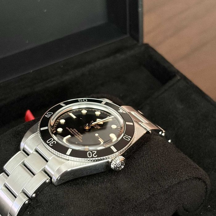 Ceas Tudor Black Bay 54
