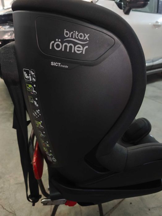 Столче за автомобил britax römer kid fix