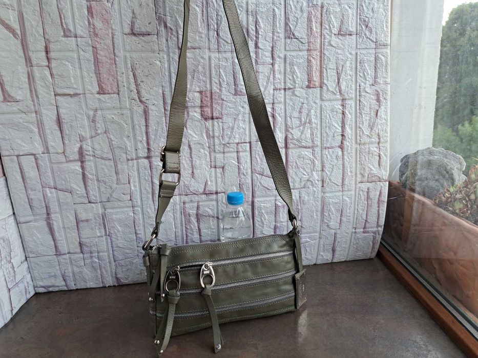 дамска чанта,Mango,зелена малка чантичка-естествена кожа