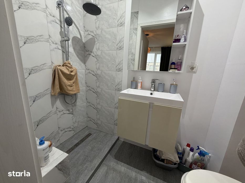 VÂNZARE – Apartament 3 camere | Zona 9 Mai – Registrul Comerțului