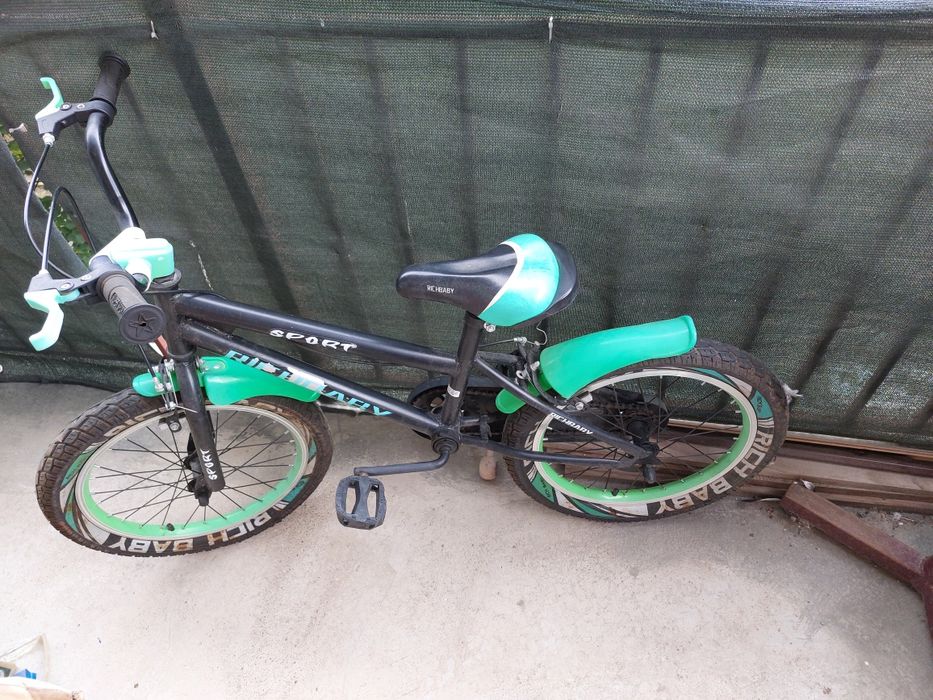 Vând bicicletă copii Rich baby