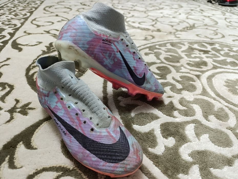 Продам бутсы Air Zoom размер 38