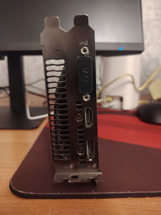 Видеокарта GTX 1650 Super 4GB