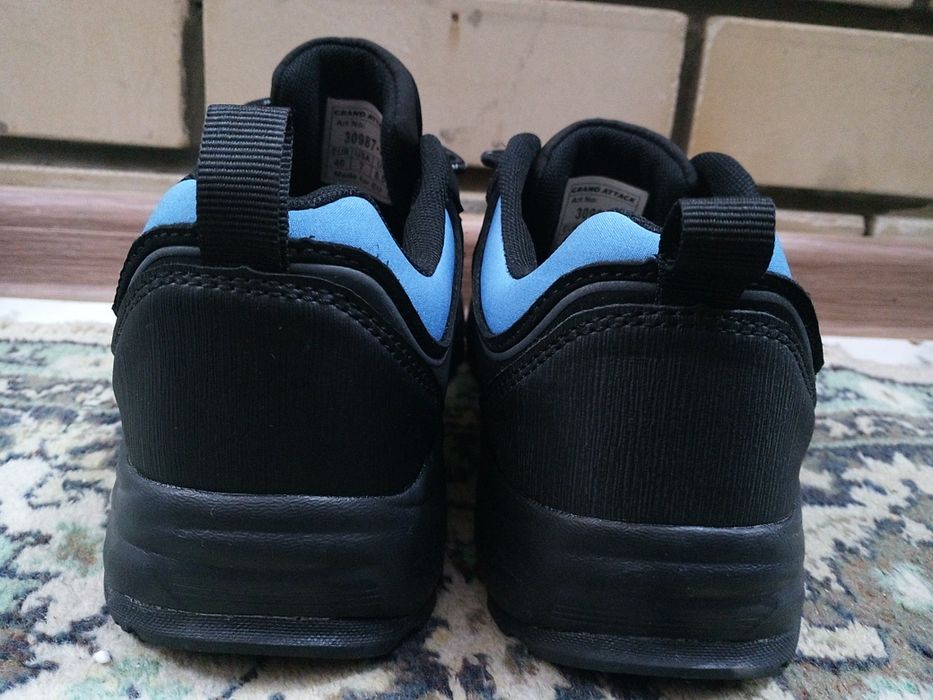 Кросовки для весны