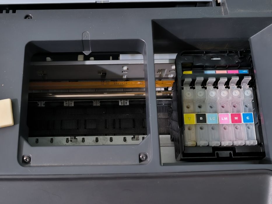 Принтер EPSON Stylus Photo R270