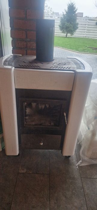 Soba semineu cu ceramica