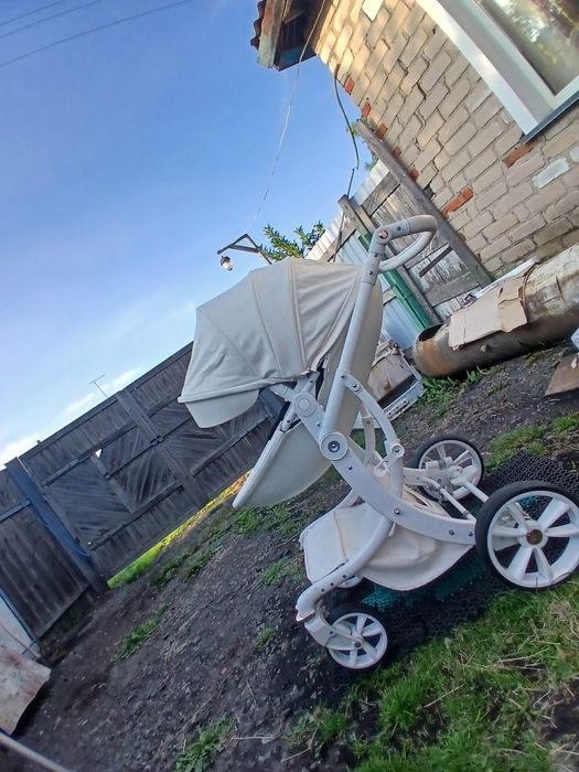 Продам коляску в хорошем состоянии