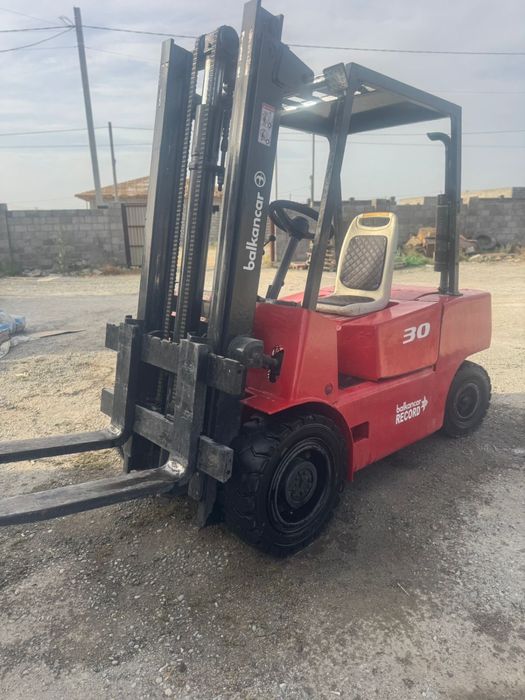 Продам погрузчик , кара , автокара