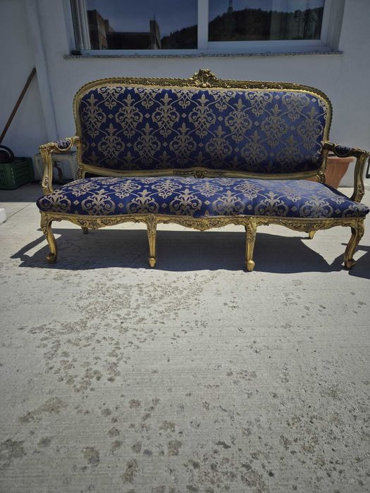 Canapea și fotolii în stil baroc