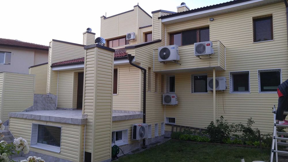 Продава уникална супер сграда, многофункционална, за живеене и бизнес.