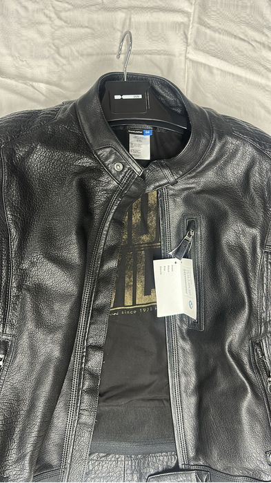 Vand blugi de motocicleta