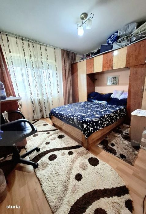 Apartament cu 3 camere, decomandat, 64 mp, zona Stadionului