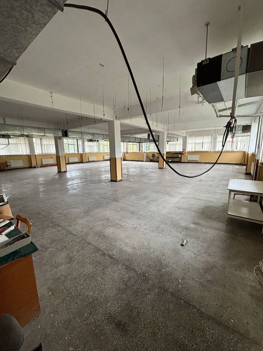 Inchirierz spatiu 320mp - zona de interes