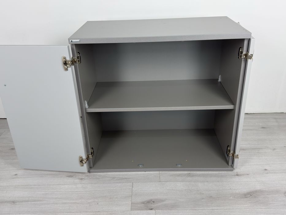 шкаф за съхранение, попки книги и други материя обзавеждане