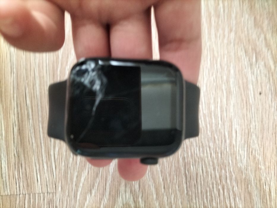 Продаю телефон не рабочи