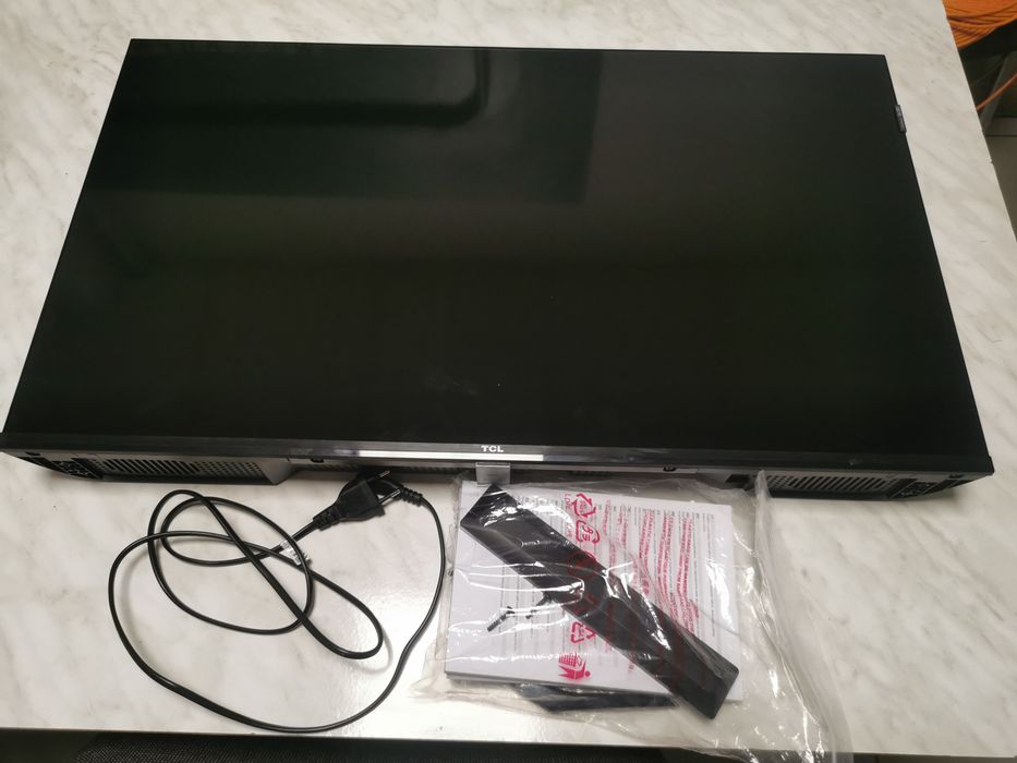 TCL Qled 80cm, Smart piese