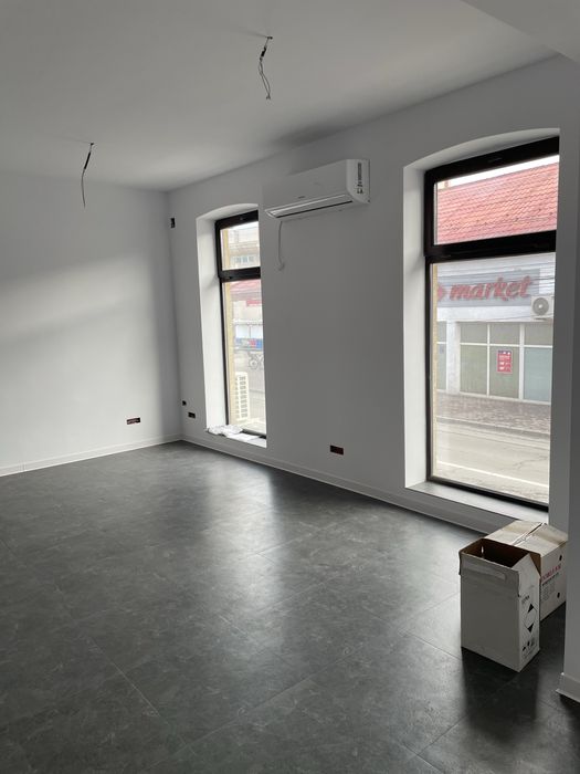 Inchiriez spatiu comercial central in Lugoj