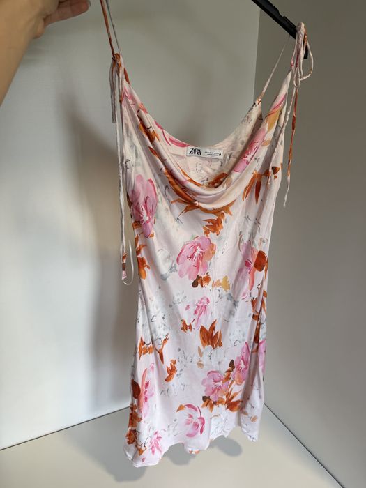 Летни рокли Zara