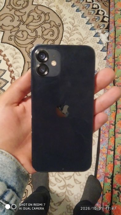 Iphone 12 qora rang