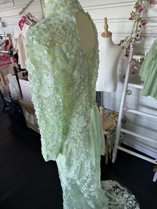 Rochie dantela verde cu broderie M noua