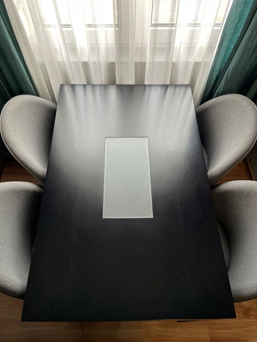 Маса с 4 стола (дървена)