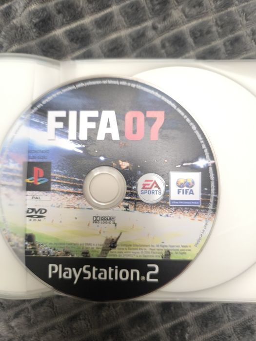 6 CD pt Play Station 2