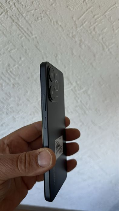 Мощен телефон 128gb Realme нов модел 2026
