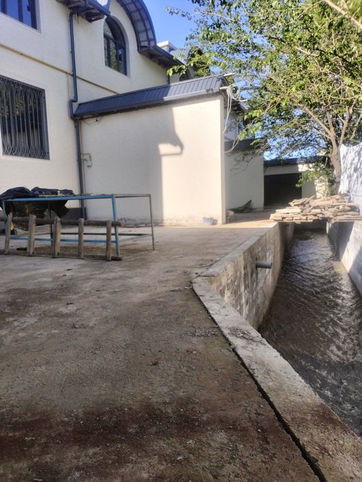 Продается коттеджи с балконом. Под потеку