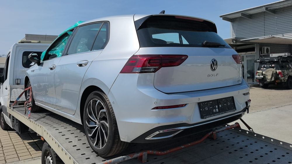 VW GOLF 8 1.5 eTSI 2021 НА ЧАСТИ