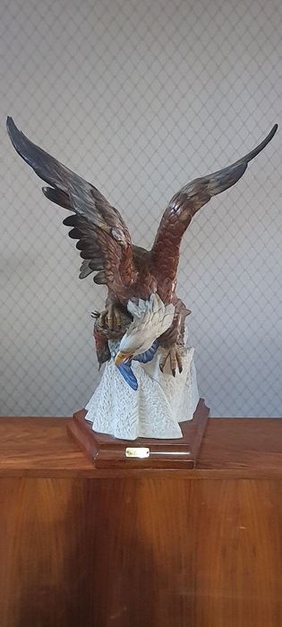 Фарфоровая статуэтка размер 34х62