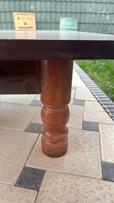 Продам стол