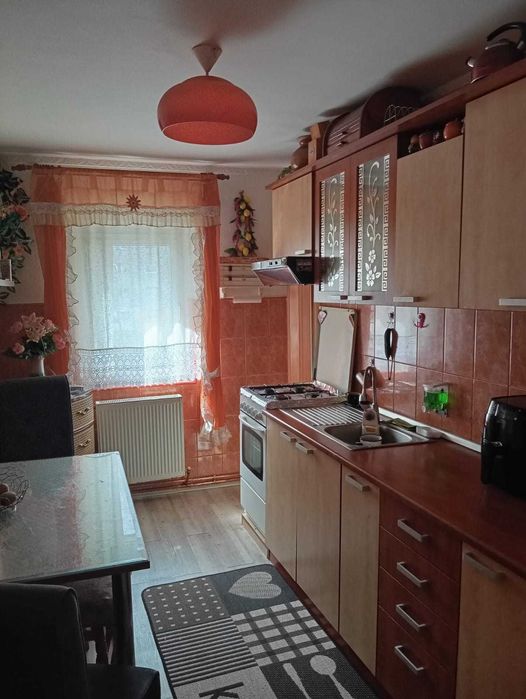 Apartament 3 camere cartier Stefan cel Mare