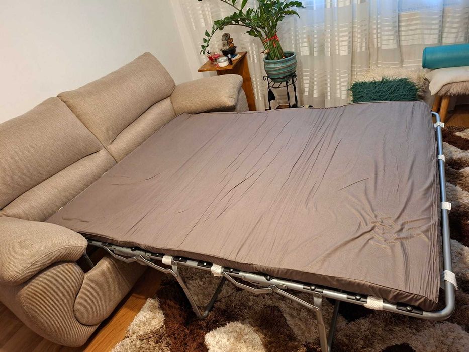 Vand canapea 3 persoane extensibila