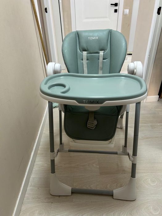 Детский стульчик для кормления TOMIX