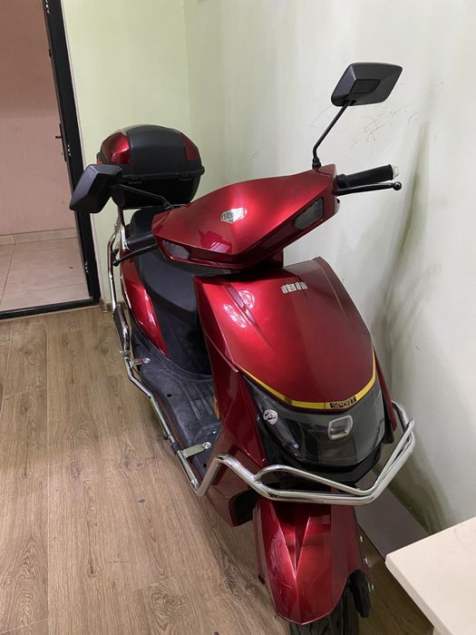 Elektr skuter sotiladi