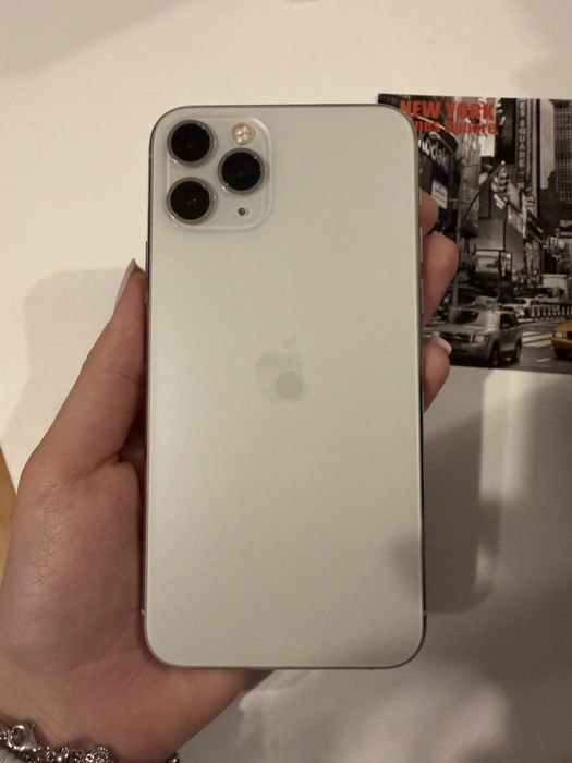 IPhone 11 Pro - без видими следи от употреба