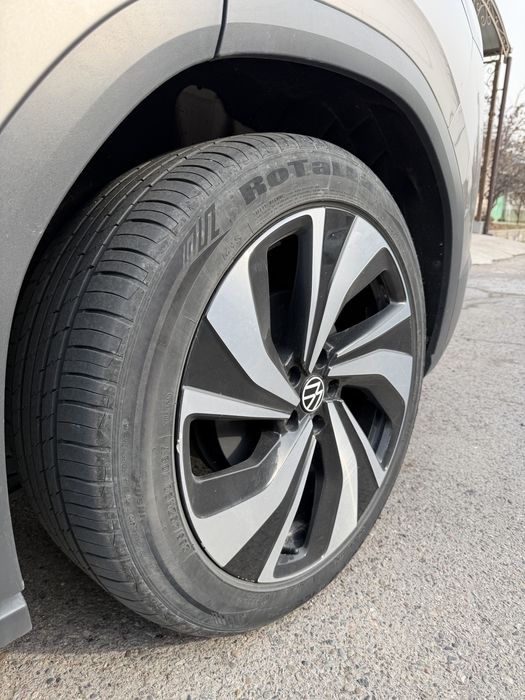 ID 6 crozz pure plus lyuk panarama