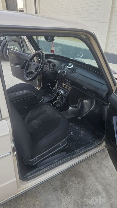 Vaz 2106 Juguli 1990 yil zadniy mostlari zo'r ovoz yo'q rasxodi yo'q