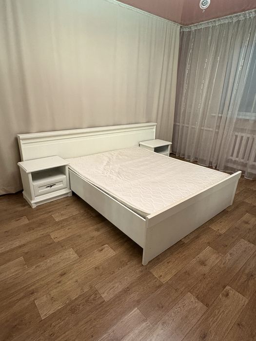 Продам спальный гарнитур б/у