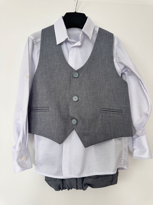 Детски костюм 4 части, размер 4